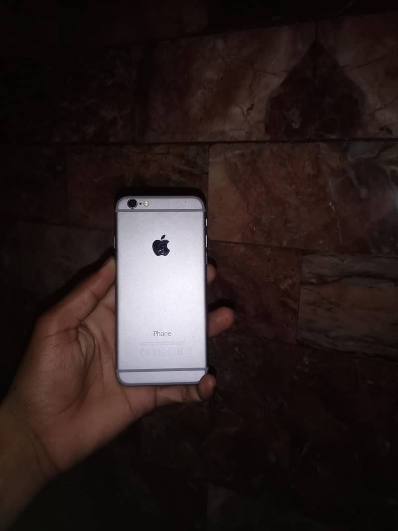 Apple iPhone 6 0