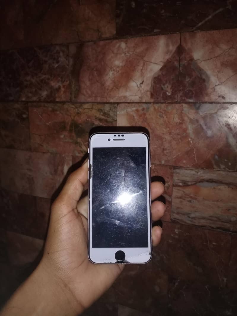 Apple iPhone 6 2