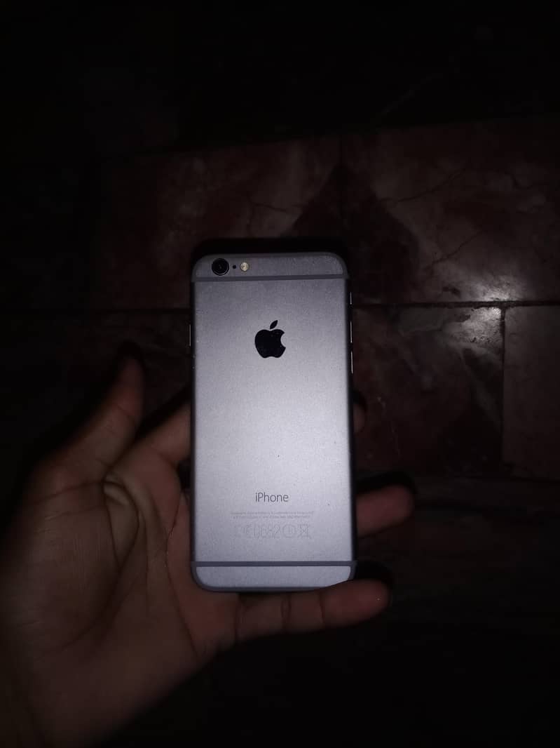 Apple iPhone 6 4