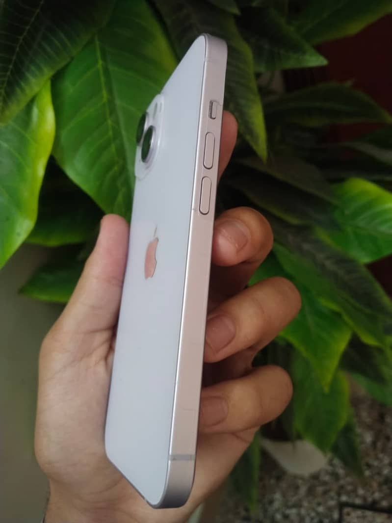 Apple iPhone 14 1