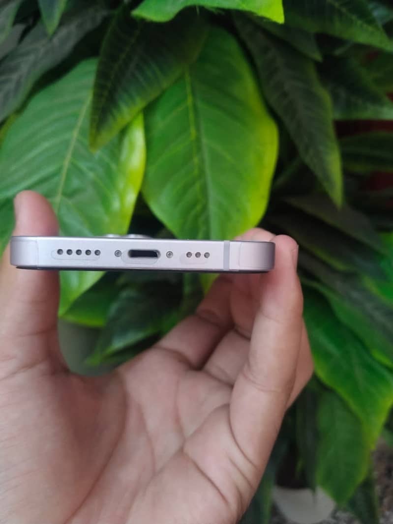 Apple iPhone 14 2