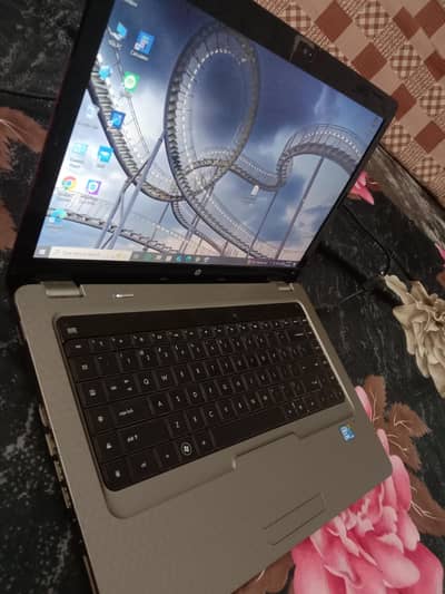 hp corei3 labtops big display 6gb ram 256 gb hard very good conditions