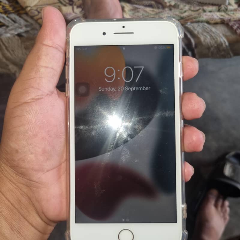 Apple iPhone 7 Plus 1