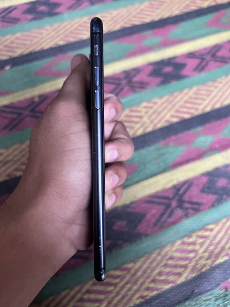 Apple iPhone 7 Plus 1