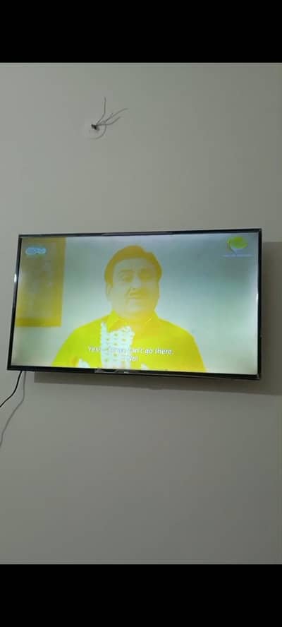 TCL 40 Led inch urgent sale