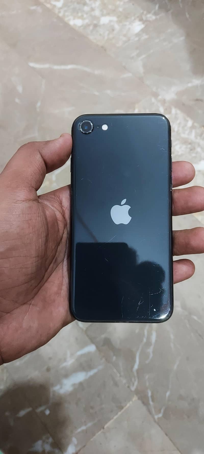 Apple iPhone SE 0