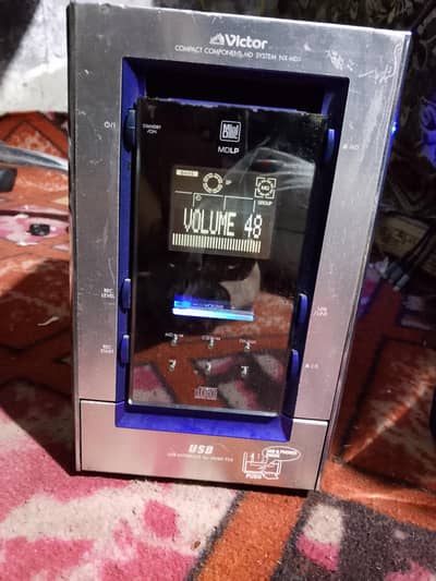 amplifier with woofers good condition