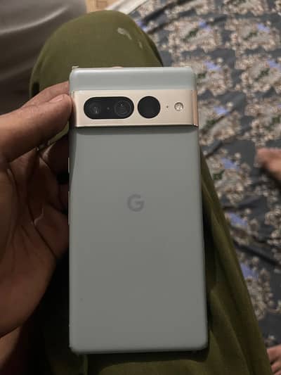 Google pixel 7 pro lush condition