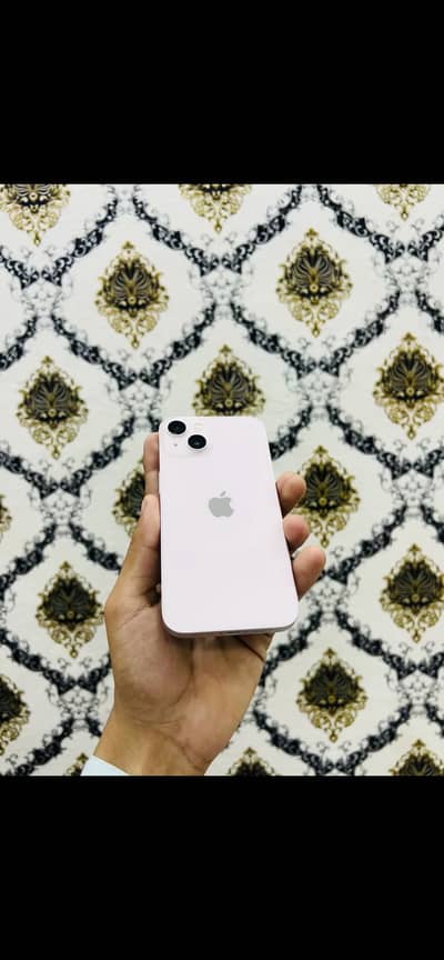 Apple iPhone 13