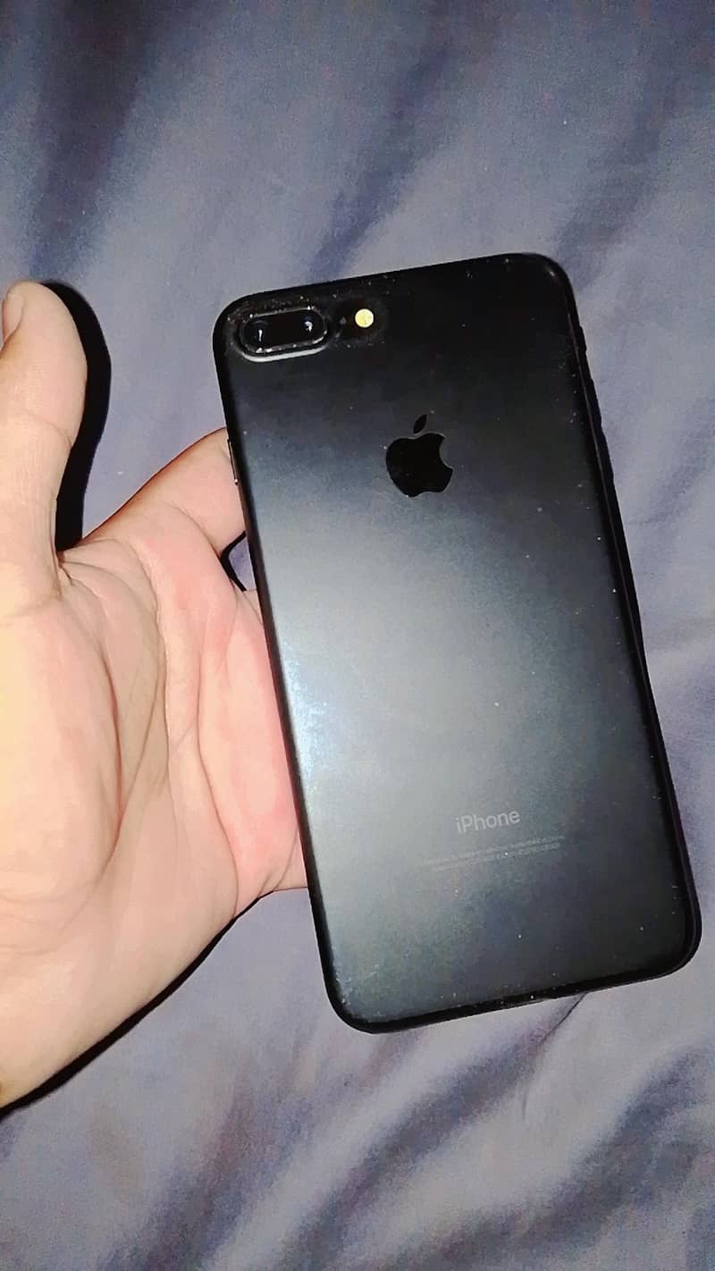 Apple iPhone 7 Plus 0