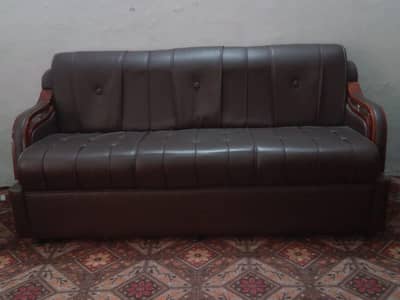 sofa set 5 seater for sale in good condition and new condition