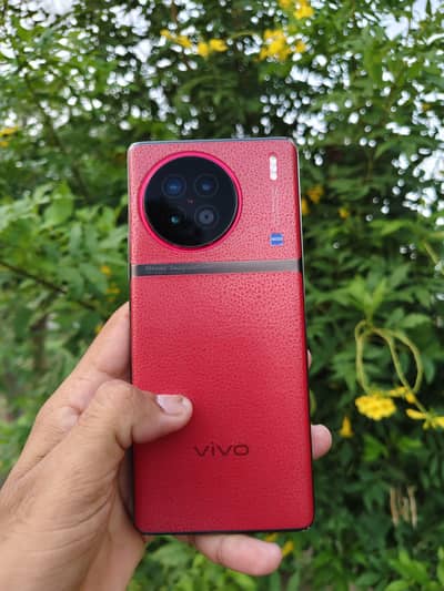 Vivo X90s