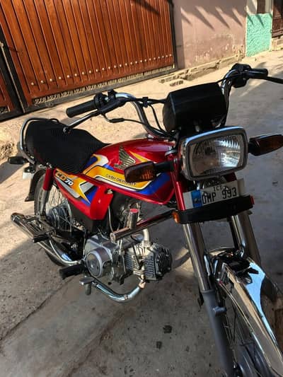 urgent sale hounda 70 10/10