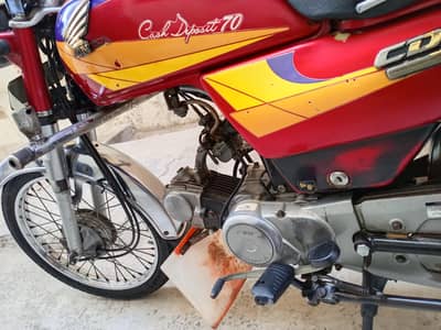 Honda CD 70 2003 apni halat main no paint