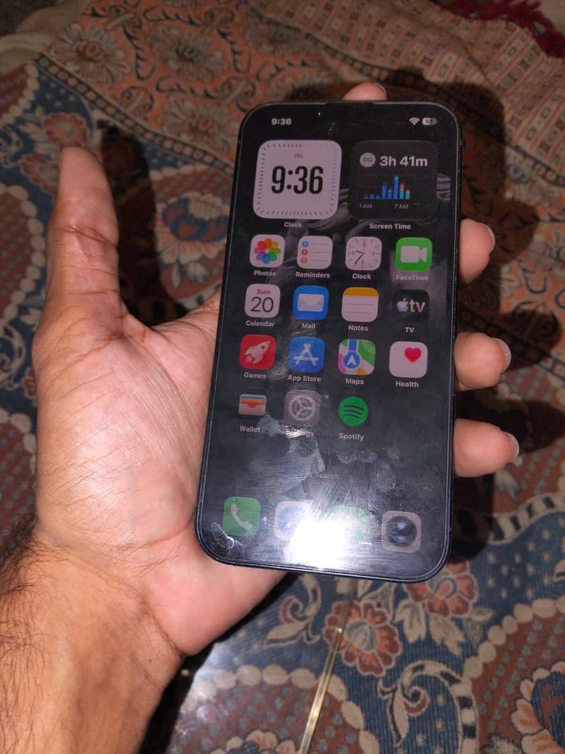 Apple iPhone 13 1