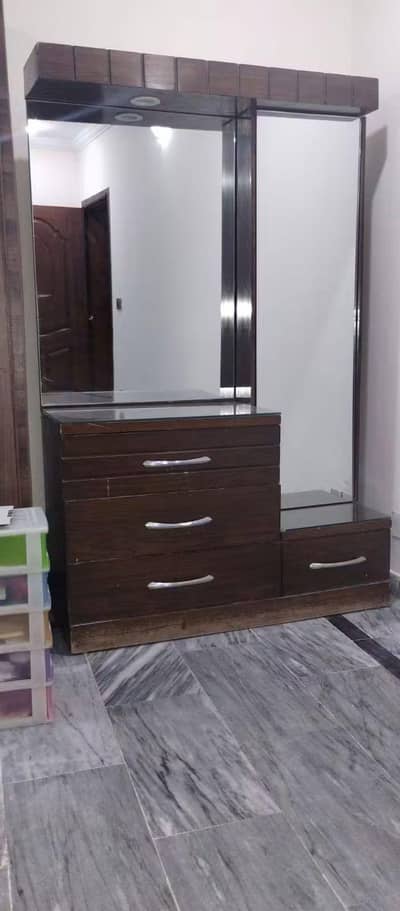 Bed with sidetables and dressing table for sale in bharia town phase 8