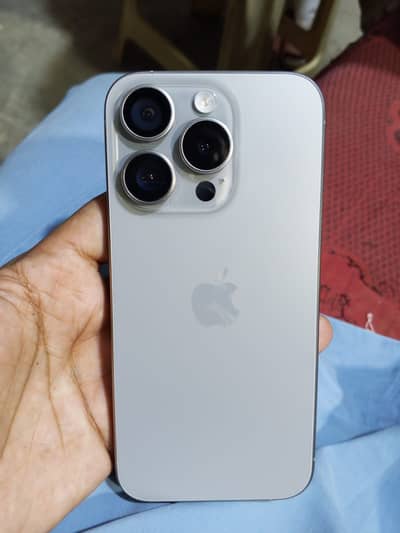 Apple iPhone 15 Pro