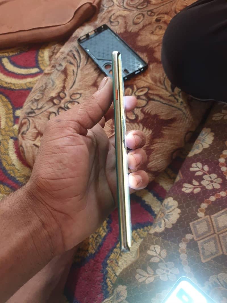 Tecno CAMON 40 Pro 2