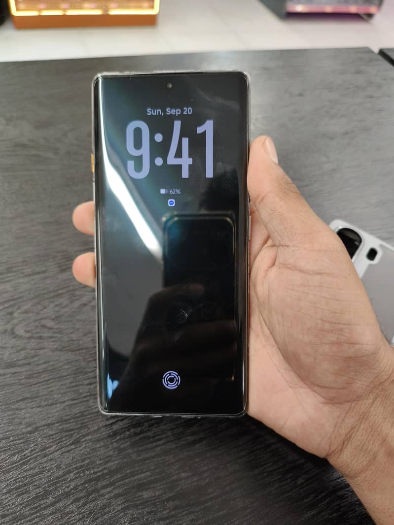 Tecno CAMON 40 Pro 6