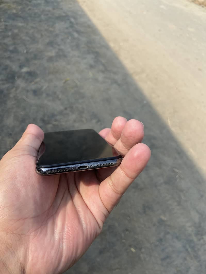 Apple iPhone X 2