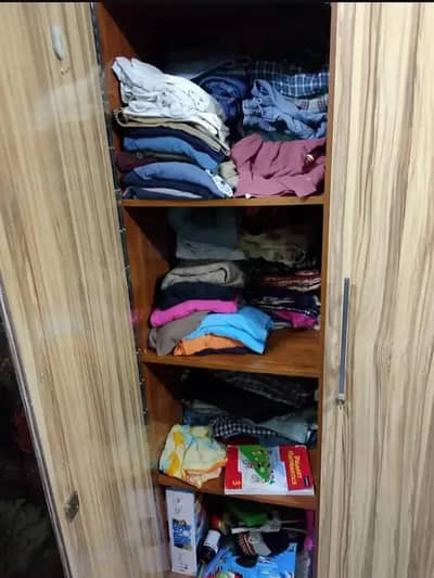 wardrobe new condition main