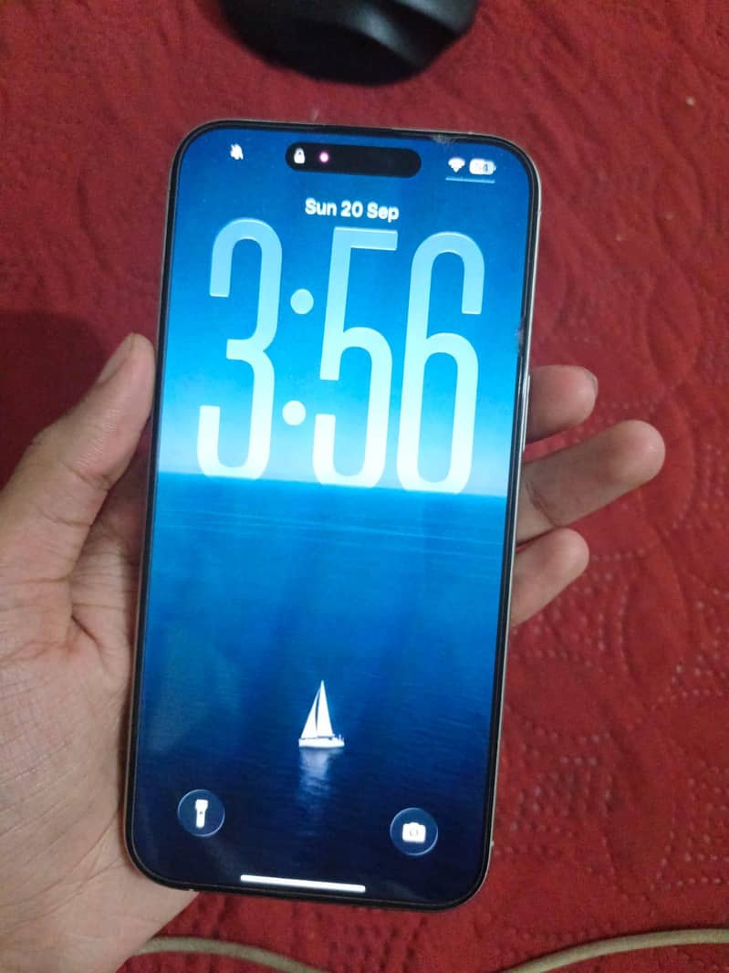 Apple iPhone 15 Pro Max 2