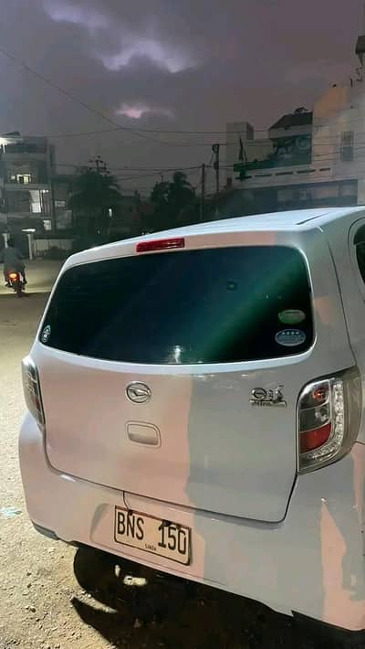 Daihatsu Mira 2015