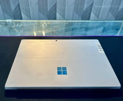 Microsoft Surface 2 in 1 laptop and Tablet