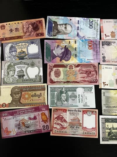 vintage foreign currency notes 200 rupees each for sell