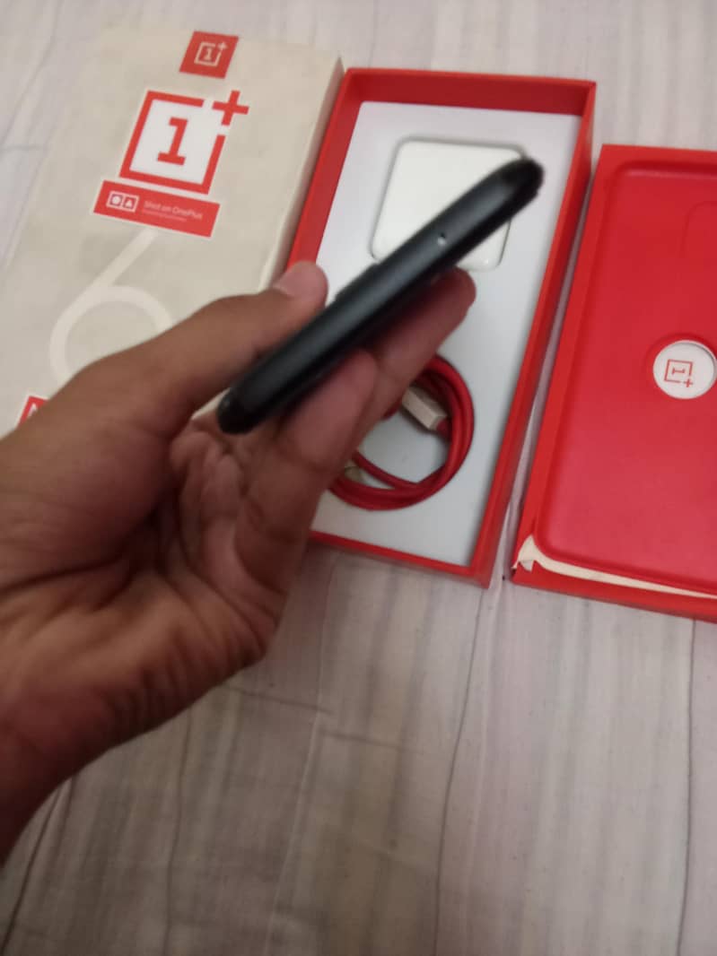 One Plus 6 4