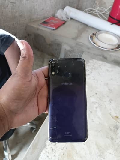 Infinix Hot 8 Lite