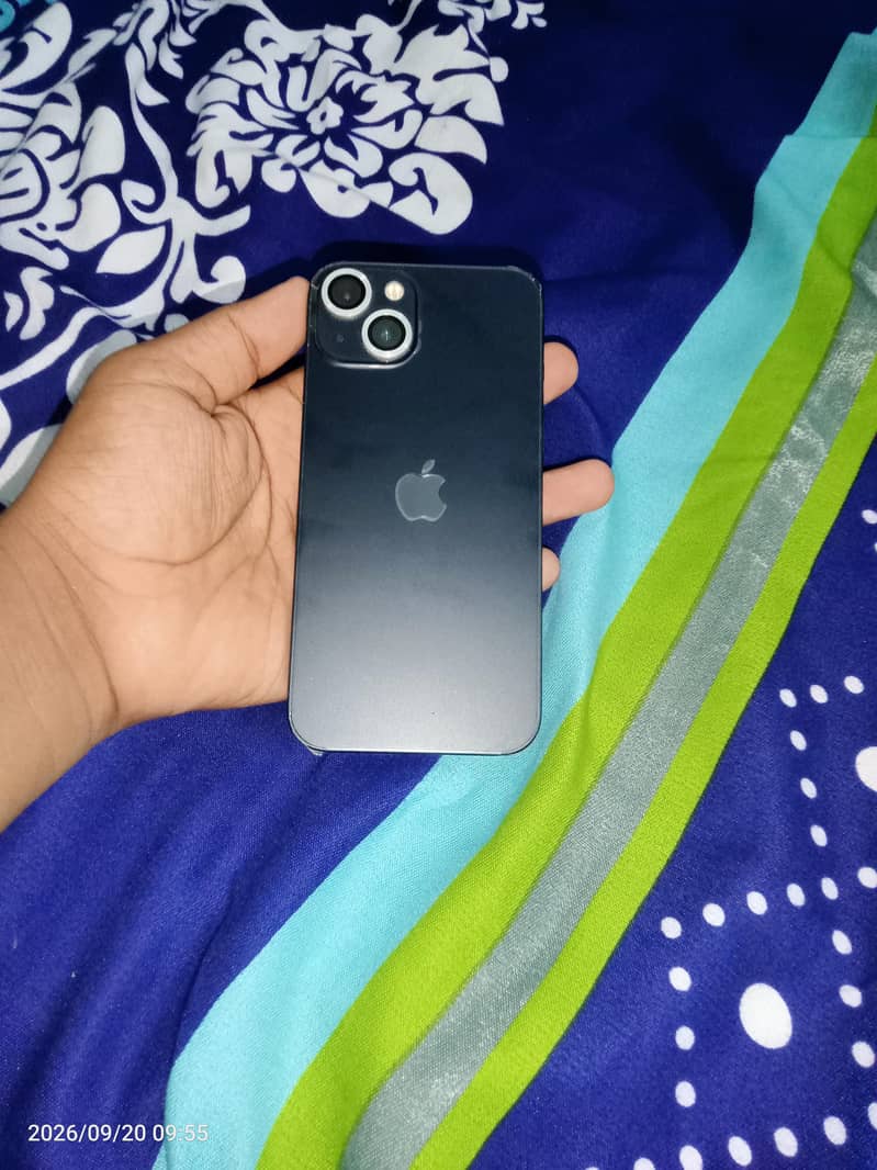 Apple iPhone 13 1