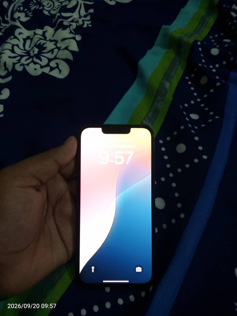 Apple iPhone 13 3
