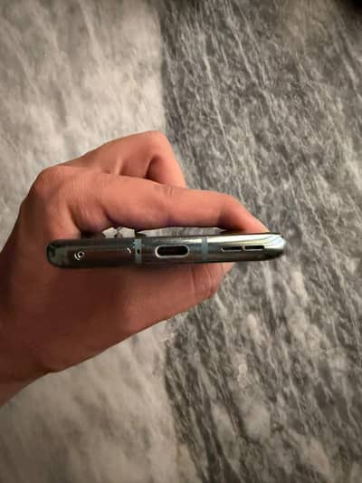 One Plus 10 Pro 5g