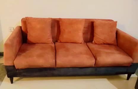 five seater slightly used sofa set
