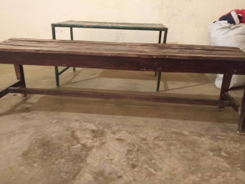 banch ,table dining 1