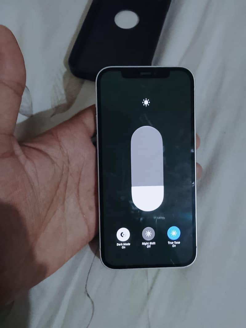 Apple iPhone 12 6