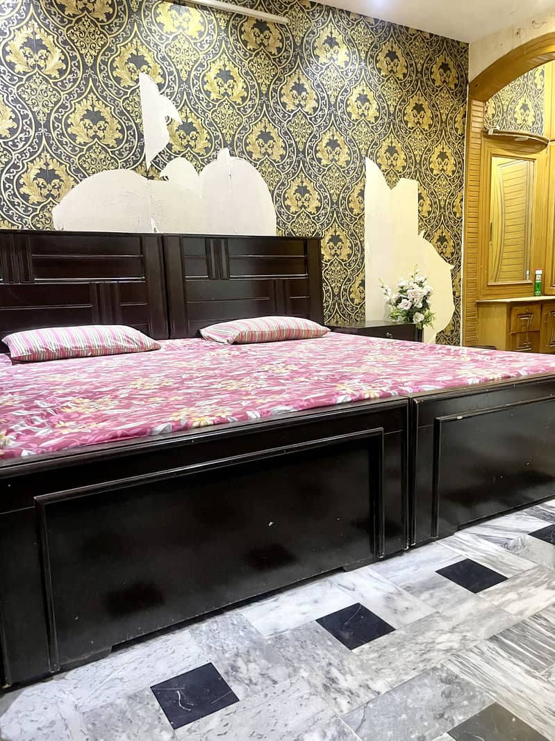 Single 2 bed with one side table 1