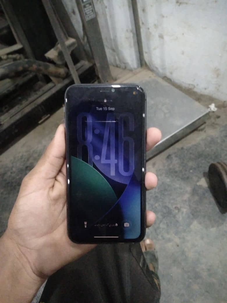 Apple iPhone 11 0