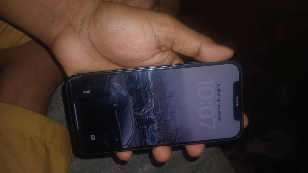 Apple iPhone 12 0