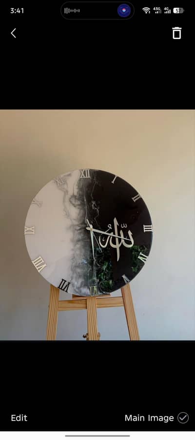 Premium wall clock with glossy shine