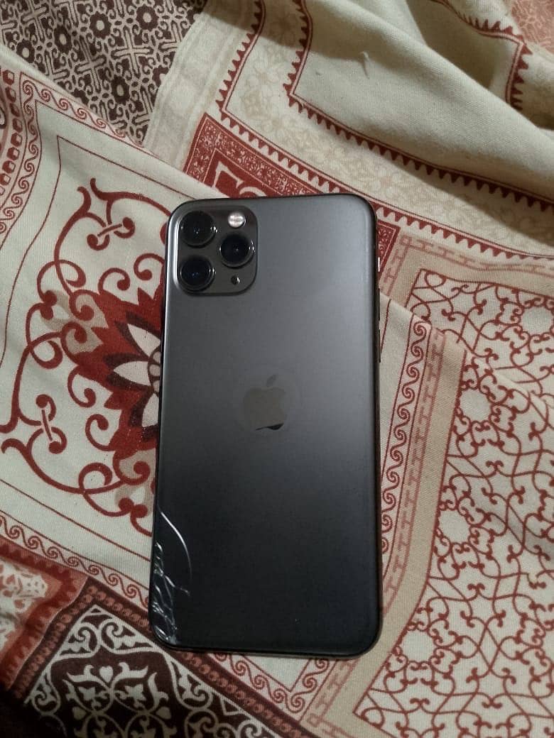 Apple iPhone 11 Pro 3