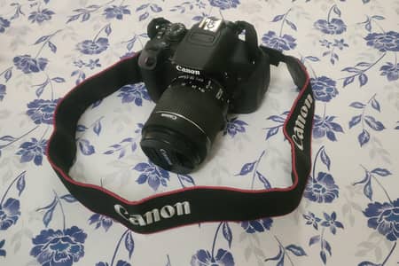 Canon EOS 700D DSLR – Complete Box | Like New Condition