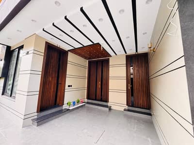 Wapda town G block 5 mrla renwaited house available for sale