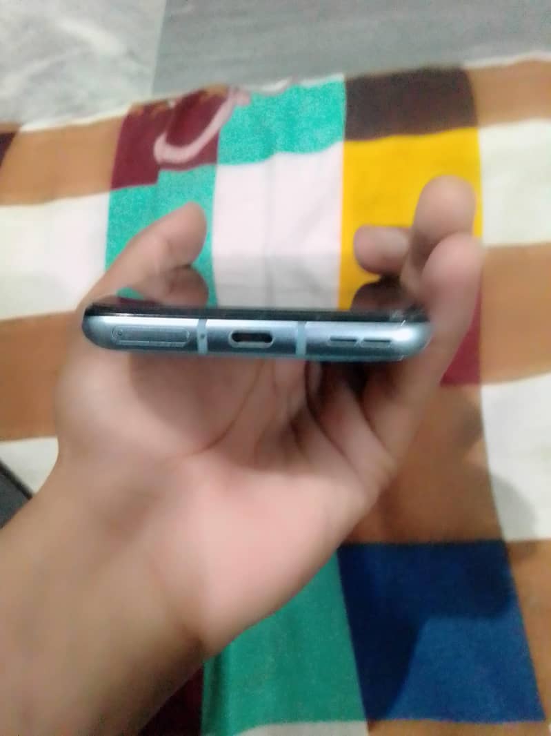 One Plus 9R 3