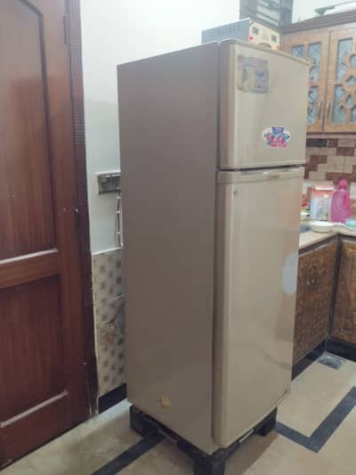 Dawlance Refrigerator Model 9166