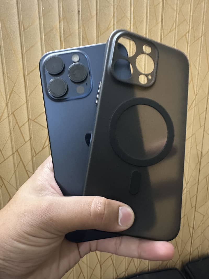 Apple Iphone 15 Pro Max 2