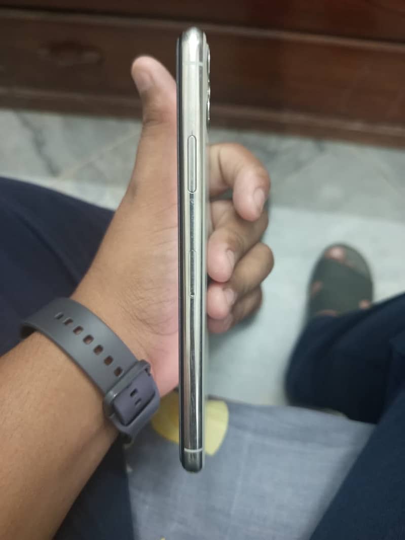 Iphone 11 pro max 3