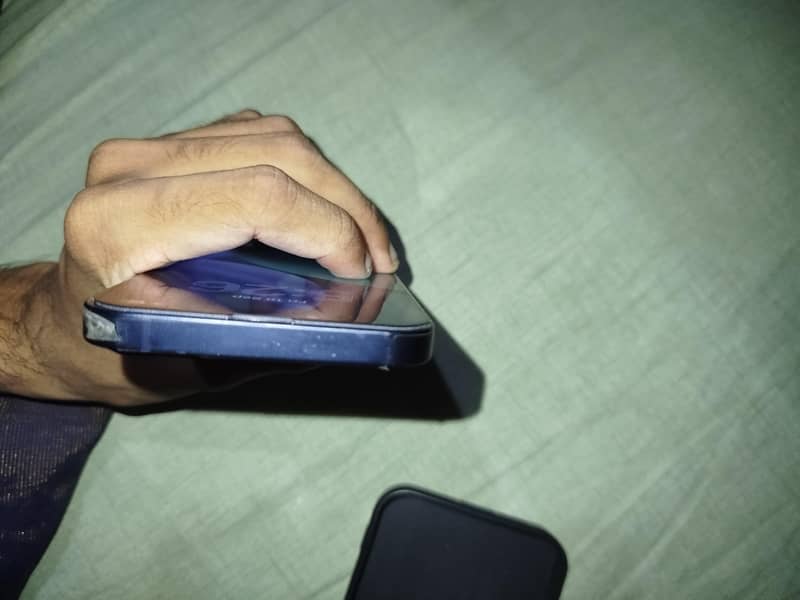 Apple iPhone 13 3