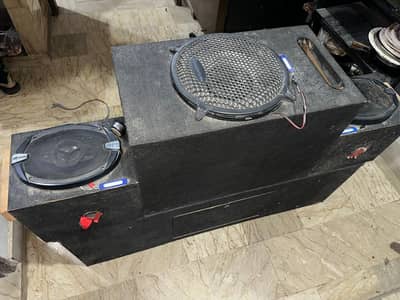 Suzuki Bolan Speaker Set   Good Condition